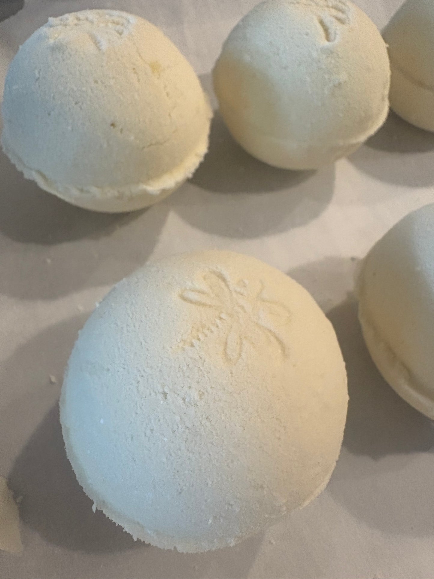 Artisan Bath Bombs – Choose Your Scent